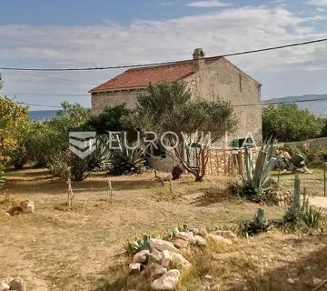 Vele Srakane, kamena kuća, prvi red do mora, privatna plaža, otok, prilika - cover