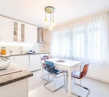 Zagreb, Pantovčak, prekrasan dvosoban stan NKP 90 m2 + dvorište - cover