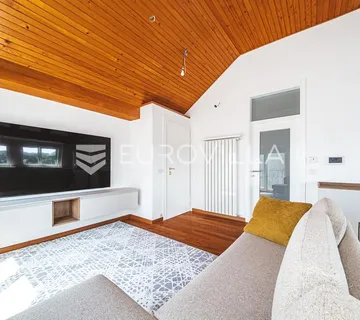 Zagreb, Maksimir, BUKOVAČKA, novouređen četverosoban stan 104 m2 + GPM - cover