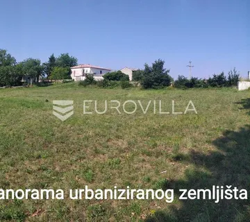 Istra, Tinjan – Kombinirano građevinsko i poljoprivredno zemljište 4557m2 u srcu Istre