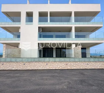 Pag, Povljana, dvoetažni stan s pogledom na more, 122,39 m²