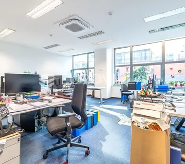 Zagreb, poslovna zona, Radnička, izvrstan uredski prostor 487 m², 5 garažna mjesta