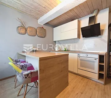 Čepin, na prodaju prostrana kuća od 488 m² s tri stambene cjeline