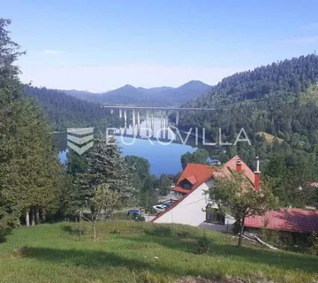 Fužine, vrhunsko građevinsko zemljište sa pogledom na jezero