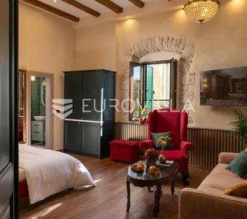 Dubrovnik, Investicija, dva elegantna apartmana - cover