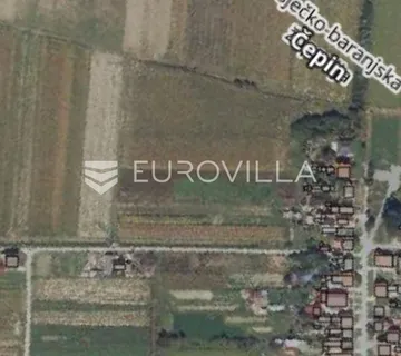 Čepin, građevinsko zemljište 580 m²