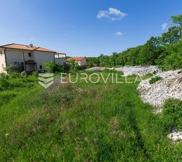 Otok Krk, Gostinjac, ucrtana starina i 3 građevinske čestice površine 950 m² - cover