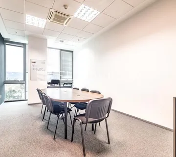 Zagreb, Avenue Mall, atraktivan poslovni prostor, 134 m²