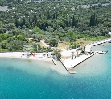 Slano, kamena ruševina za obnovu na zemljištu 100 m od mora - cover