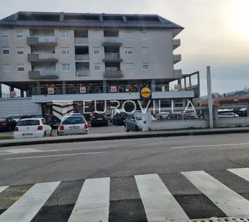 Krapina, prostran poslovni prostor 12 garažnij parkirnih mjesta, 489 m² - cover