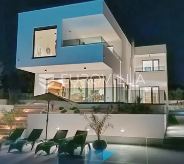 Medulin, Pomer, prekrasna villa s wellnessom 195 m² s pogledom na more, 150 m od mora
