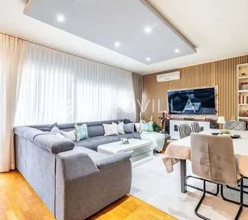 Zagreb, Donja Dubrava, trosoban stan s loggiom 86,61 m² - Granešina