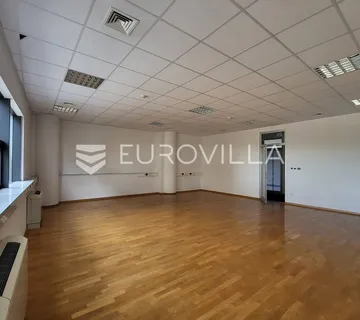 Zagreb, Novi Zagreb, poslovni prostor za zakup 530 m² na 2. katu poslovne zgrade s dizalom