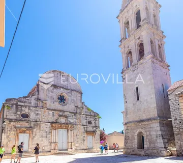 Hvar, Zastražišće, 90.435 m² za OPG - cover
