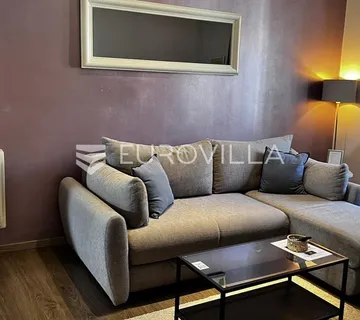 Pula, centar grada dvosoban stan 55 m², dugoročni najam - cover