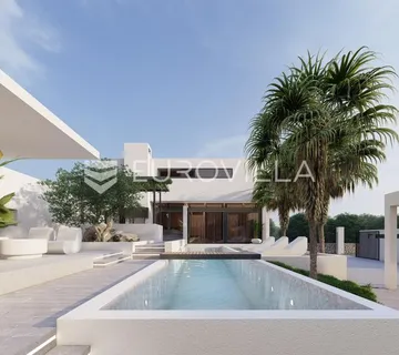 Rogoznica, vila s bazenom i pogledom na more, 243,55 m² - cover