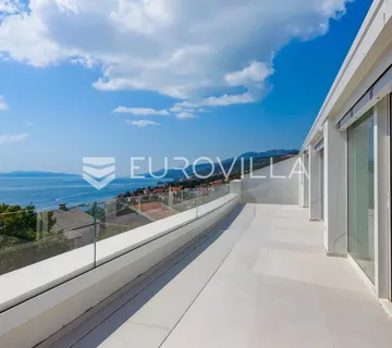 Opatija Privé, ekskluzivan trosoban penthaus 109.4 m², bazen, teretana