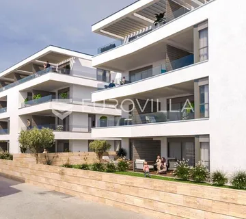 Pag, Povljana, trosoban dvoetažni stan s pogledom na more, 122,67 m²