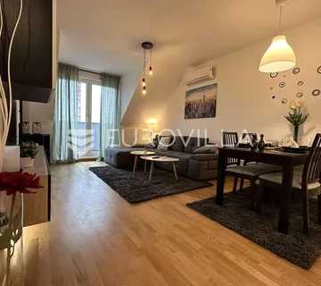 Zagreb, Špansko, dvosoban stan 60 m² s garažnim mjestom