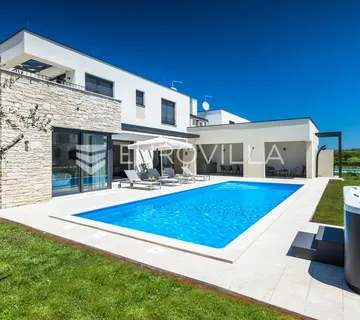 Istra, Brtonigla, moderna vila s bazenom i jacuzzijem