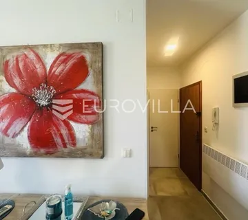 Istra, Medulin, elegantan i ugodsn stan 37 m², jedna spavaća soba, 500 m od mora - cover