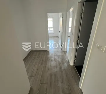 Istra, Medulin stan na drugom katu 800m od mora