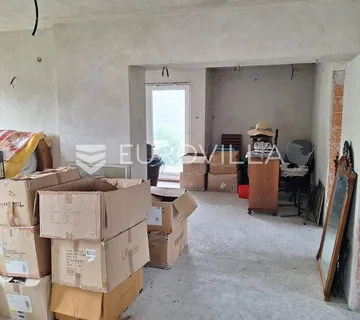 Karlovac, Udbinja, stambena kuća 293 m², 3 stambene jedinice - cover