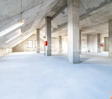 Velika Gorica, centar, poslovni prostor 300 m2 - cover