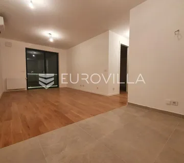 Zagreb, Heinzelova, moderan dvosoban stan/poslovni prostor s garažnim parkirnim mjestom, 55 m² - cover