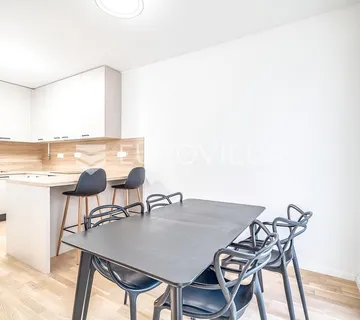 Zagreb, Maksimir, dvosoban stan, PRVI NAJAM, NKP 70 m2 - cover