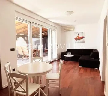 Dramalj, dvosoban stan 45 m², natkrivena terasa 55 m² - Dramalj, Crikvenica