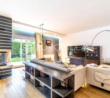 Zagreb, Blato, moderna samostojeća kuća 205 m²