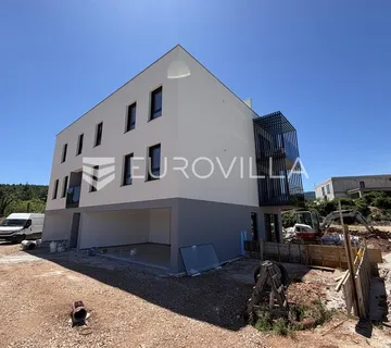 Hvar, Vrboska, trosoban stan u novogradnji neto korisne površine 113.75 m² - Vrboska, Jelsa