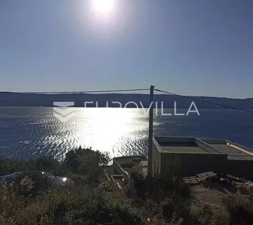 Stanići, zemljište s građevinskom dozvolom i otvorenim pogledom na more - Stanići, Omiš