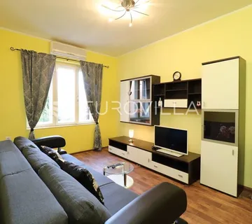 Opatija, dvosoban stan od 43 m² u centru Opatije