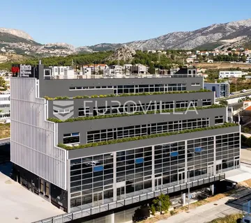 Split, Dračevac: moderna poslovna zgrada na vrhunskoj lokaciji za vaš uspjeh