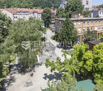 Zagreb, centar, luksuzan četverosoban stan na dvije etaže - cover