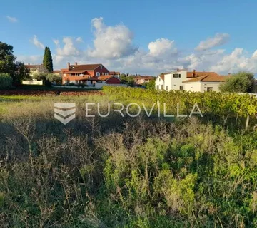 Istra, Marčana, građevinsko zemljište 1183 m², mirna lokacija