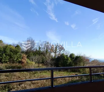 Opatija, Pobri, garsonijera, 34 m², lođa s pogledom - Pobri, Opatija