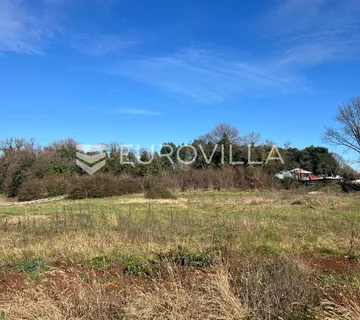 Marčana, Krnica, građevinsko zemljište površine 600 m² - Krnica, Marčana