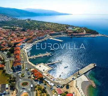 Senj, dvosobni stan od 57 m² u strogom centru