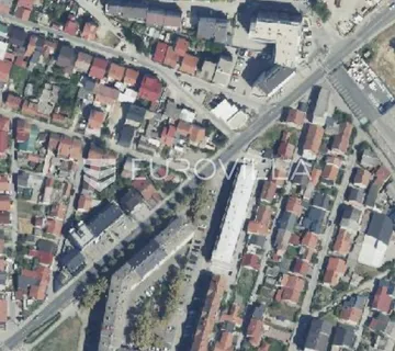 Zagreb, Zagrebačka cesta, zemljište 237 m² s kućom za rušenje