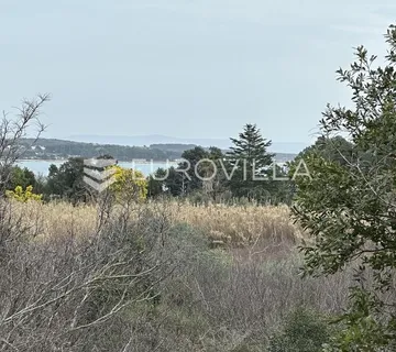 Istra, Premantura, građevinsko zemljište T2 zona 3020 m2 - 400 m od mora - Premantura, Medulin