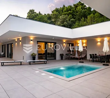 Otok Rab, Palit, luksuzna vila s 5000 m² okućnice
