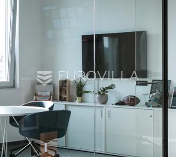 Zagreb, Vrbani, poslovni prostor 348 m² na 3. katu poslovne zgrade