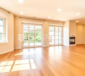 Zagreb, Remete, četverosoban penthouse s 2 parkirna mjesta i spremištem - cover