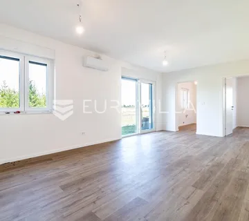 Velika Gorica, NOVOGRADNJA, poslovni prostor, ured, 4 parking mjesta, 90 m² - Donja Lomnica, Velika Gorica