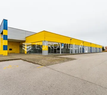 Prelog, poslovni kompleks površine 3725 m²