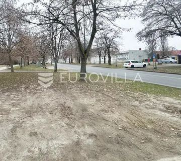 Vukovar, CENTAR, proizvodno, skladišni kompleks 2370 m² na 3 etaže