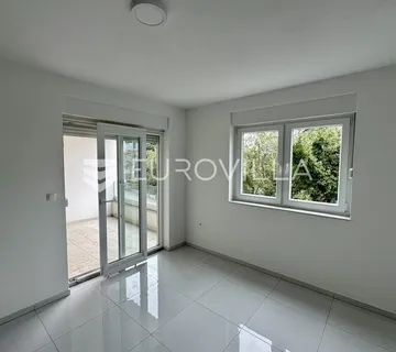 Crikvenica, novogradnja, predivan trosoban stan NKP 59 m2 - cover
